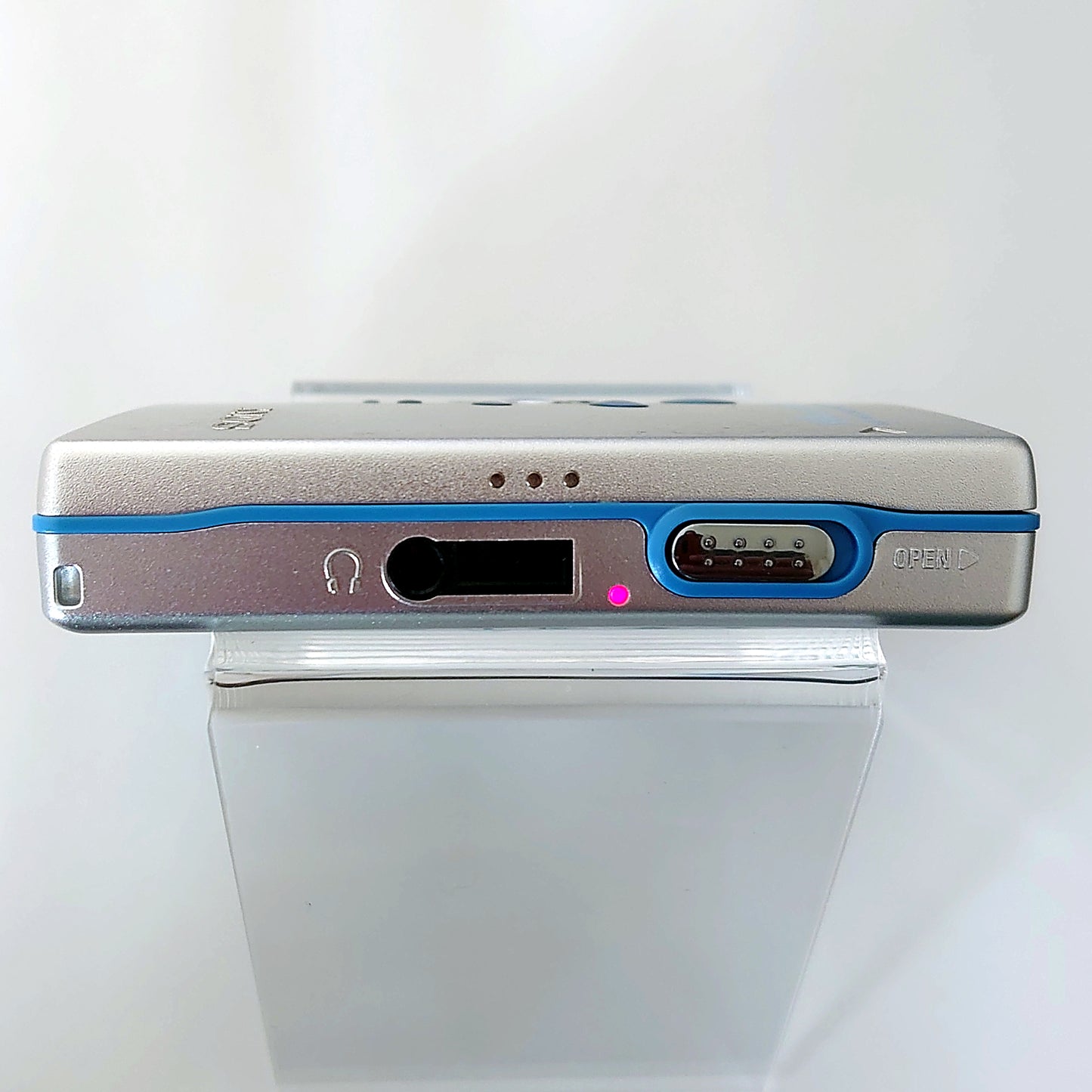 Sony MZ-E520 MiniDisc Player Bundle