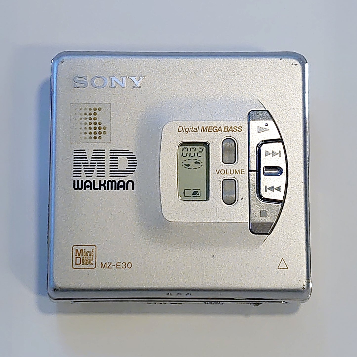Sony MZ-E30 MiniDisc Player Bundle