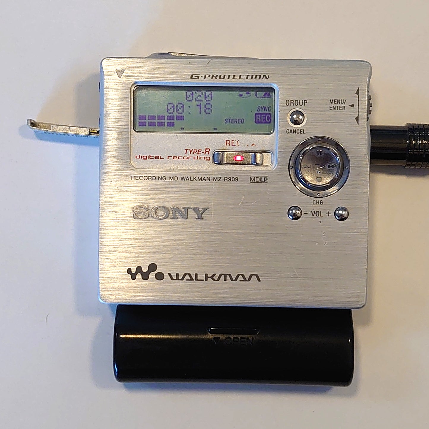 Sony MZ-R909 MiniDisc Recorder