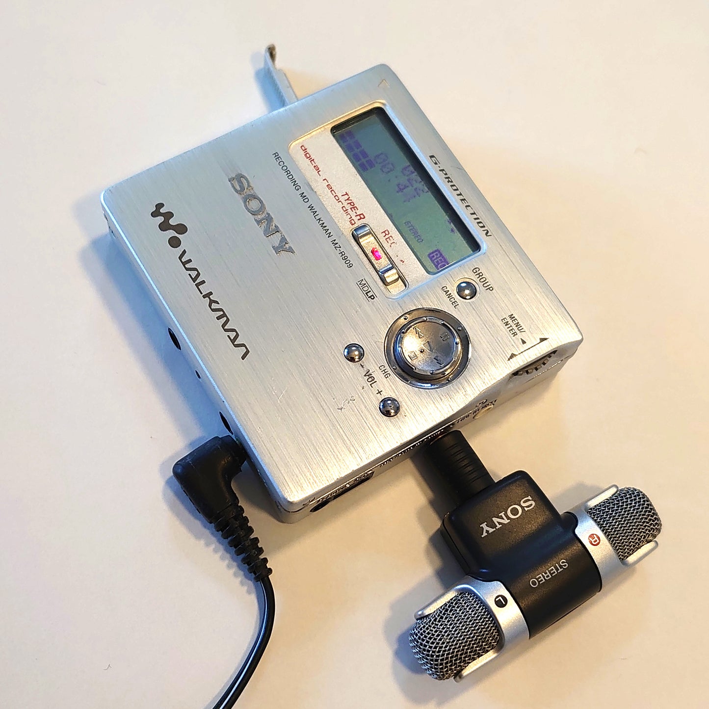 Sony MZ-R909 MiniDisc Recorder