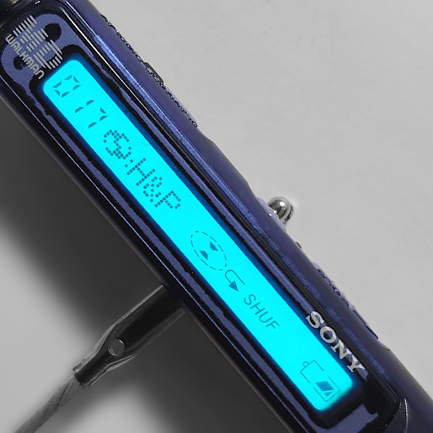 Sony MZ-E44 MiniDisc Player Bundle