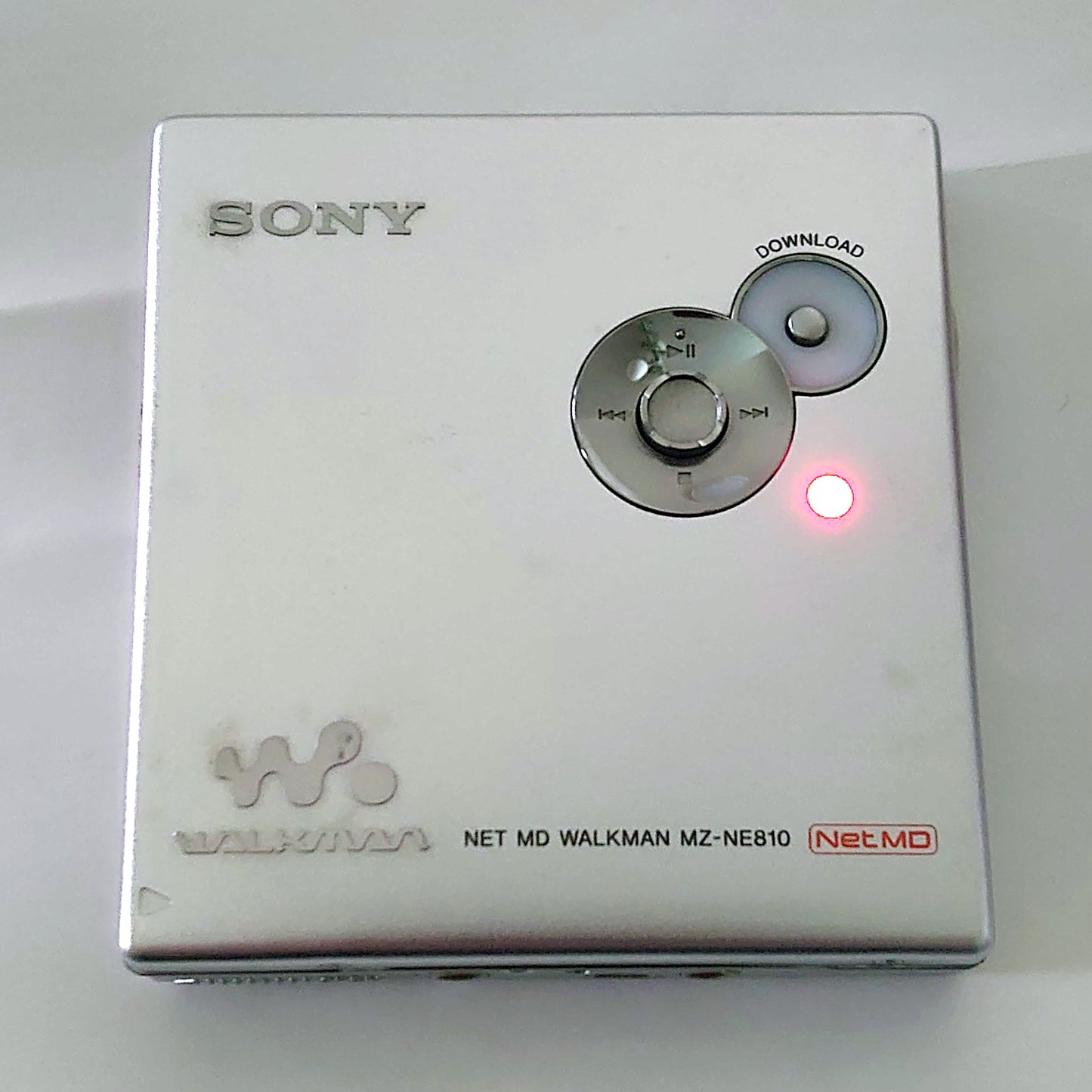 Sony MZ-NE810 MiniDisc Player Bundle