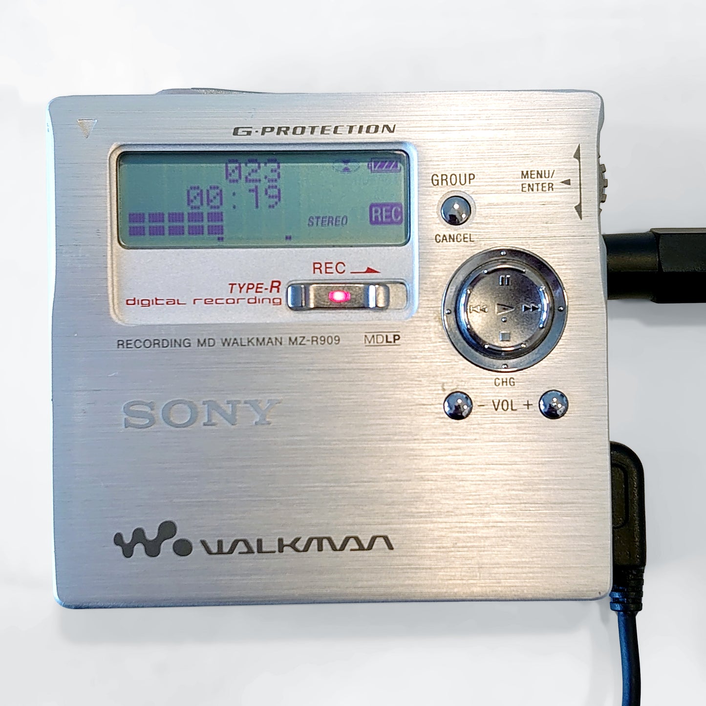 Sony MZ-R909 MiniDisc Recorder Bundle