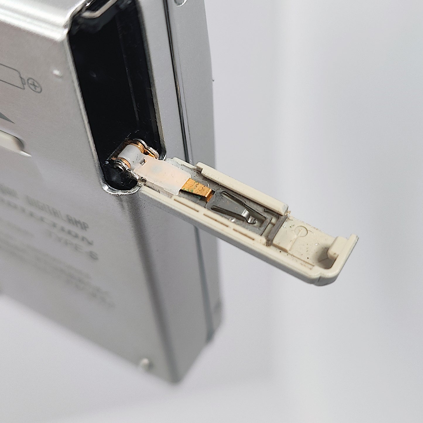 Sony MZ-N920/SM MiniDisc Recorder Boxed Bundle